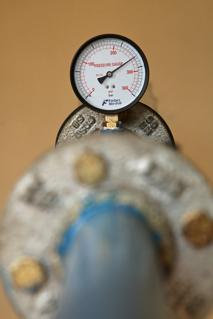How to Check Tire Pressure on a Cessna